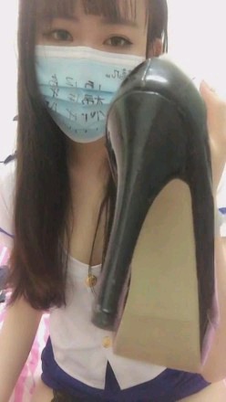 【调教视频】兔兔扮演空姐羞辱辱骂乘客