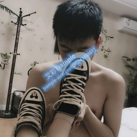 【调教视频】【毒心boss】帆布鞋吃脏棉袜玩前男友狗