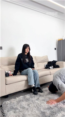 【巨蟹】白袜牛仔裤女神胯下辱