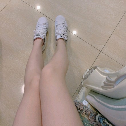 Betty贝蒂S心情不好就想欺负小奶狗