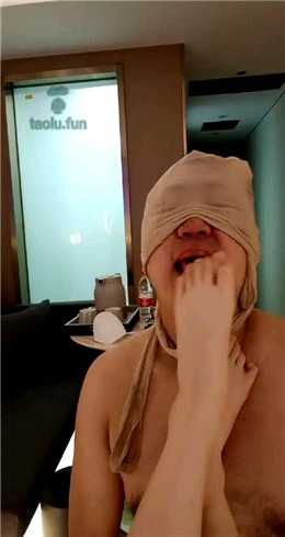 夏芙S变态女总监的可怜型奴下集